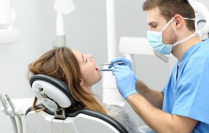 Tips to Keep Dental Hygiene on Vacations