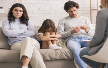 What Cases Are Covered Under Family Therapy And The Methodology For It?