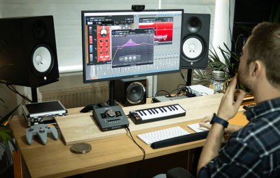 How to Choose the Right Monitors for Your Home Recording Studio